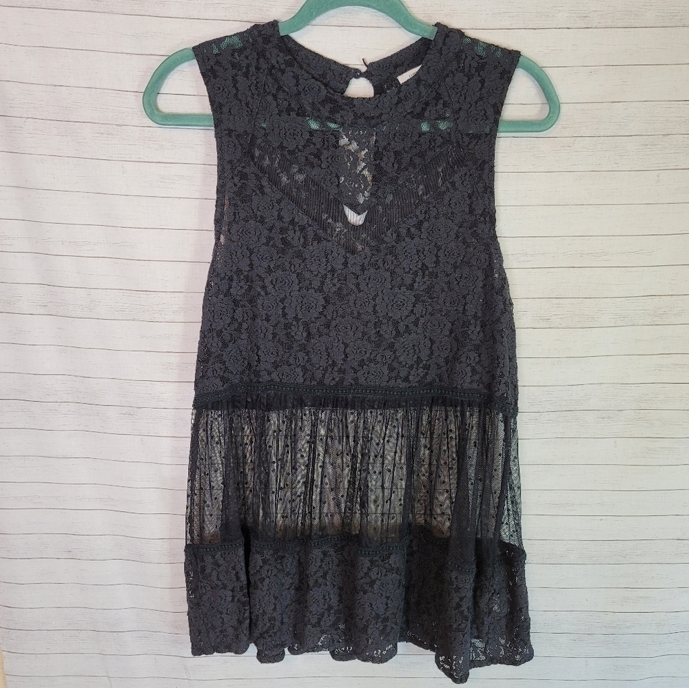 UMGEE BLACK LACE SHEER SLEEVELESS TOP, SZ SMALL